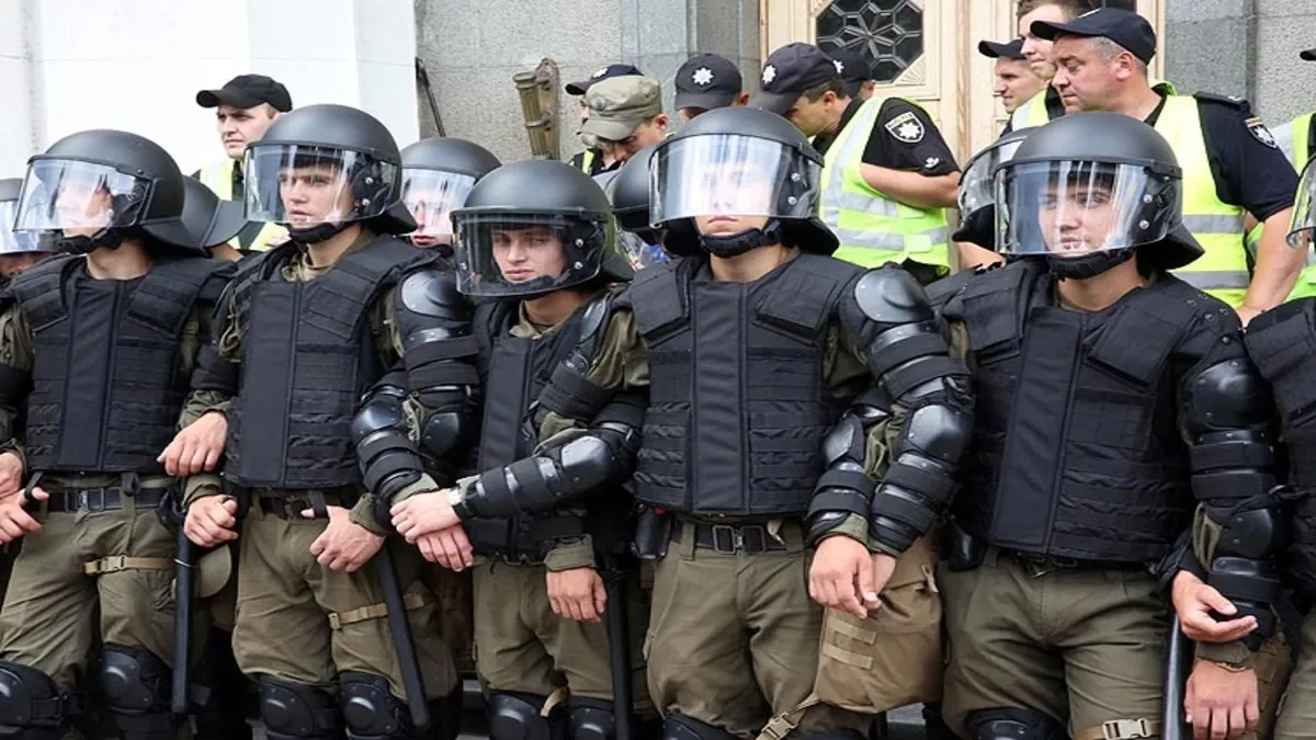  Будуть розганяти як в Росії? Рада хоче розширити повноваження силовиків проти мітингів