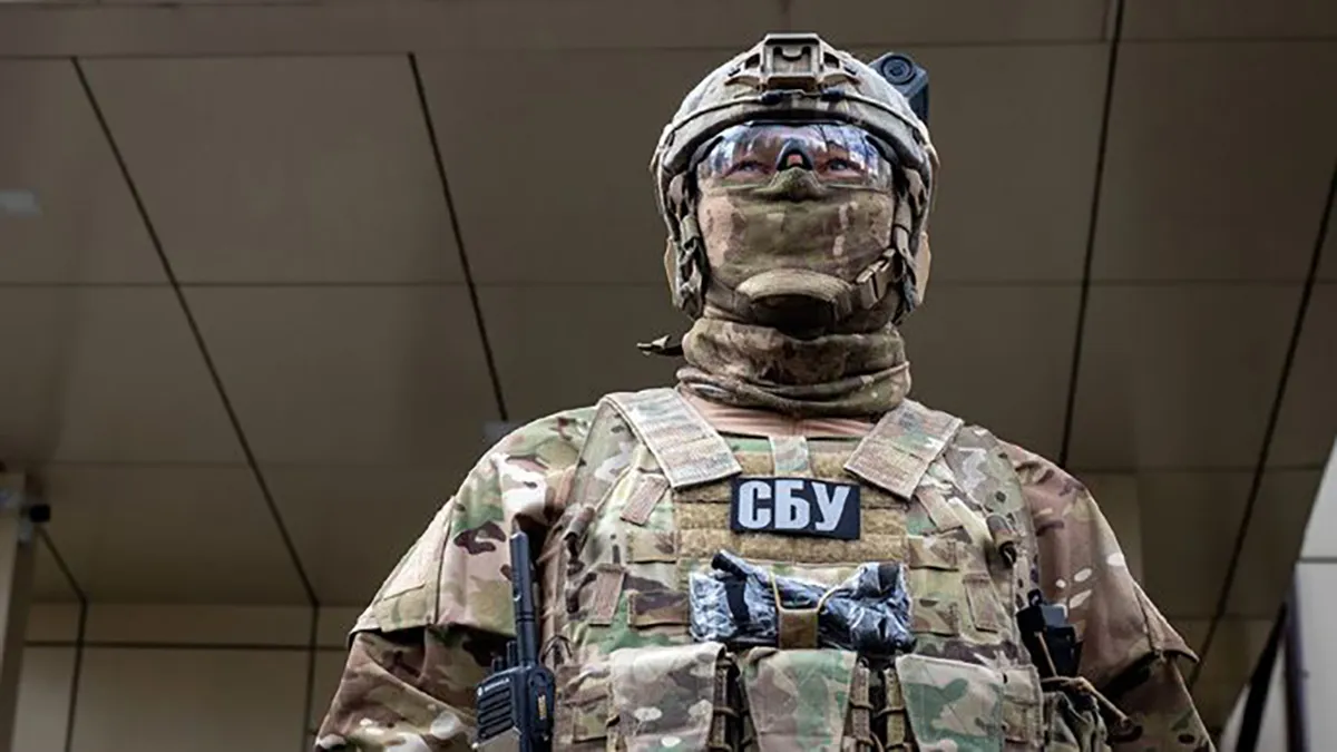 Погрожували «злити» відверті фото: СБУ затримала неповнолітню, яку росіяни підбурювали до теракту